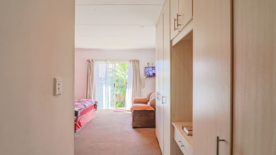 3 Bedroom Property for Sale in Safari Gardens North West